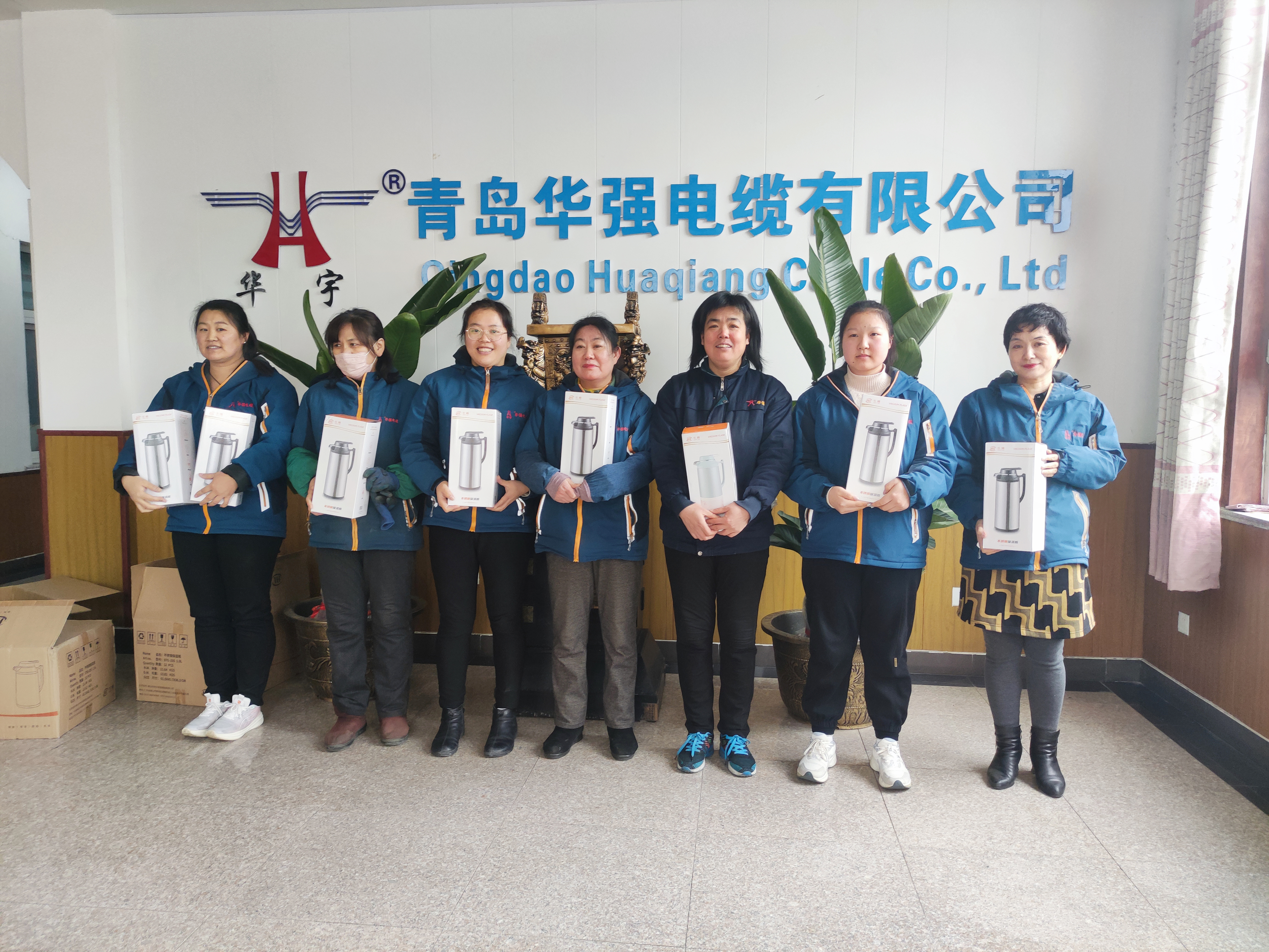 永远“热辣滚烫”~华强电缆发放女神节福利啦→